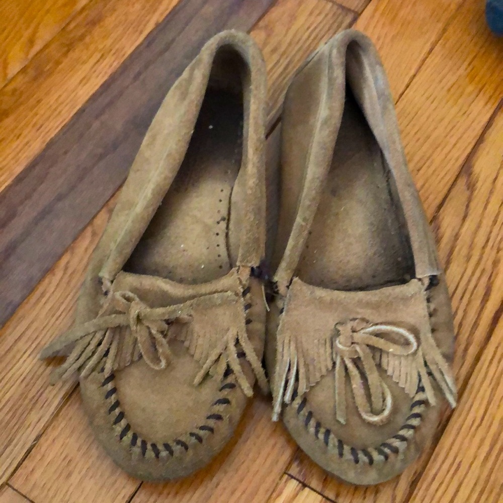 Minatonka moccasins
